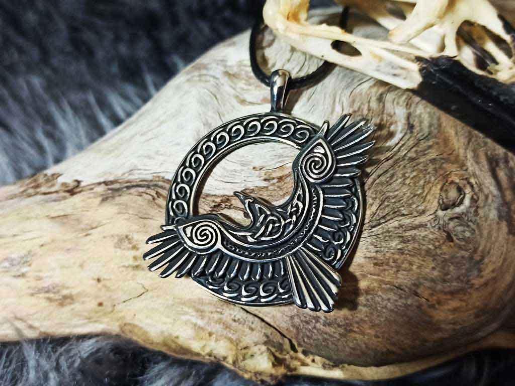 Odin's raven Munin